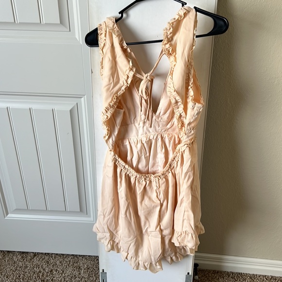 Romper - Picture 2 of 2